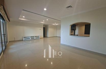 Apartment - 2 Bedrooms - 3 Bathrooms for rent in East Porto Drive - Porto Arabia - The Pearl Island - Doha