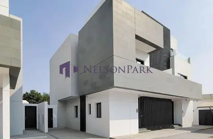 Apartment - 4 Bedrooms - 4 Bathrooms for rent in Al Sadd Road - Al Sadd - Doha