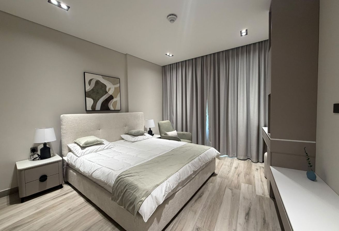 LUXURIOUS ONE BHK|FULLY FURNISHED|LA VERDE LUSAIL thumbnail 3