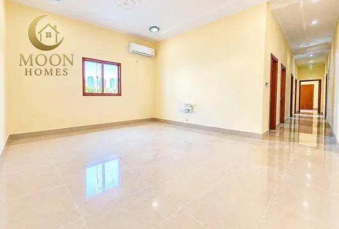63809356 - Property Image 2