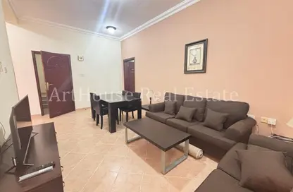 شقة - 2 غرف نوم - 2 حمامات للايجار في بوابة عين خالد - عين خالد - الدوحة