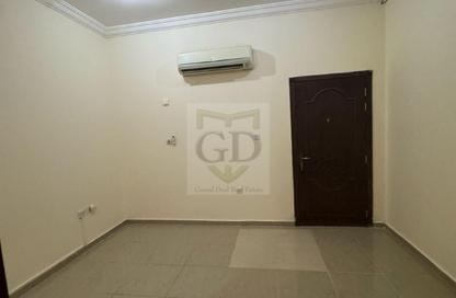 Apartment - Studio - 1 Bathroom for rent in Al Maamoura - Al Maamoura - Doha
