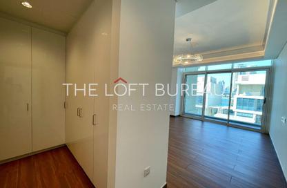 Apartment - 2 Bedrooms - 3 Bathrooms for rent in Crystal Residence - Gewan Island - The Pearl Island - Doha