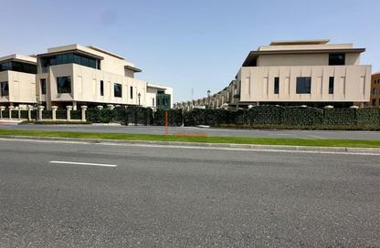 Villa - 5 Bedrooms - 6 Bathrooms for sale in The Pearl Island - Doha