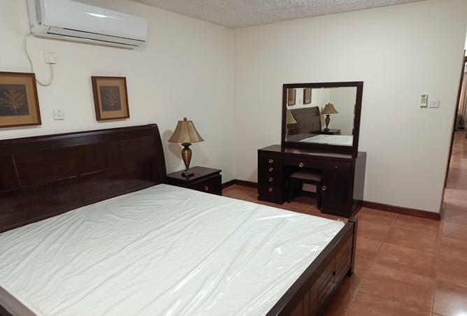 2OakE92KLuy - Property Image 3