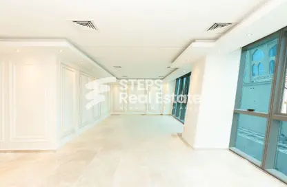 Apartment - 3 Bedrooms - 4 Bathrooms for sale in Zig Zag Tower B - Zig Zag Towers - West Bay - Doha