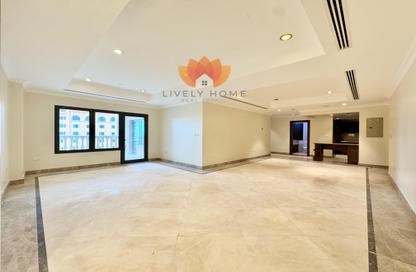 Apartment - 2 Bedrooms - 3 Bathrooms for rent in Two Porto Arabia - Porto Arabia - The Pearl Island - Doha
