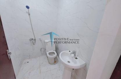Apartment - Studio - 1 for rent in Al Dafna - Al Dafna - Doha Apartment - Studio - 1 for rent in Al Dafna - Al Dafna - Doha