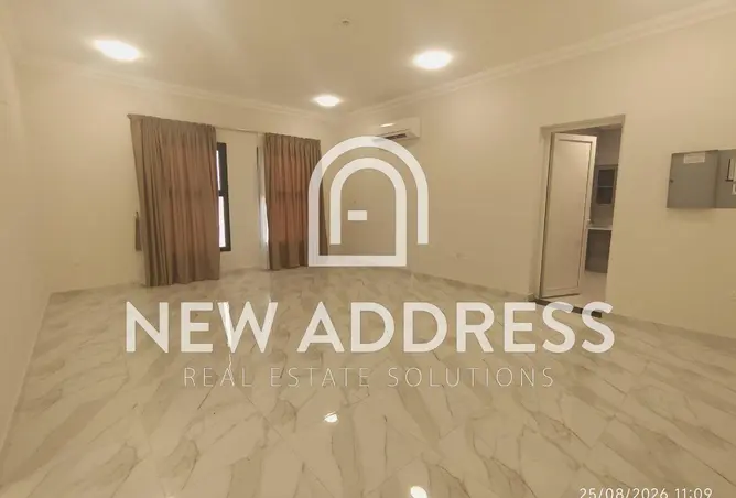 62183117 - Property Image 3