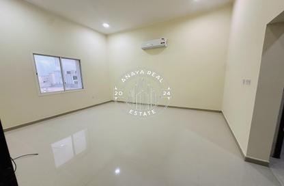 Villa - Studio - 1 Bathroom for rent in Izghawa - Izghawa - Doha Villa - Studio - 1 Bathroom for rent in Izghawa - Izghawa - Doha