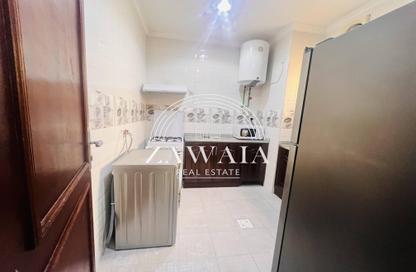 Apartment - 2 Bedrooms - 2 Bathrooms for rent in Al Mansoura - Al Mansoura - Doha