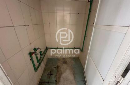 Labor Camp - Studio - 7+ Bathrooms for rent in Industrial Area 4 - Industrial Area - Industrial Area - Doha
