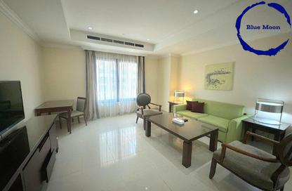Apartment - 2 Bedrooms - 3 Bathrooms for rent in West Porto Drive - Porto Arabia - The Pearl Island - Doha