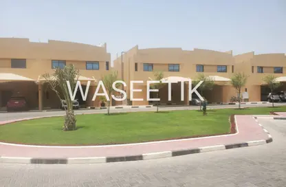 فيلا - 4 غرف نوم - 3 حمامات للايجار في شارع المطار القديم - طريق المطار القديم - الدوحة فيلا - 4 غرف نوم - 3 حمامات للايجار في شارع المطار القديم - طريق المطار القديم - الدوحة