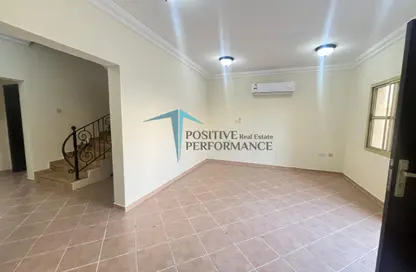 Villa - 5 Bedrooms - 5 Bathrooms for rent in Ain Khaled - Doha
