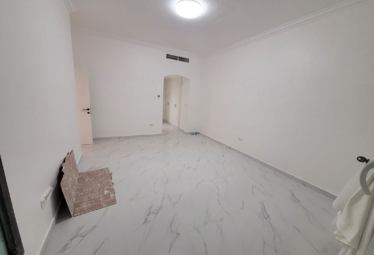 2 BHK nice  full mirina view big holl thumbnail 5