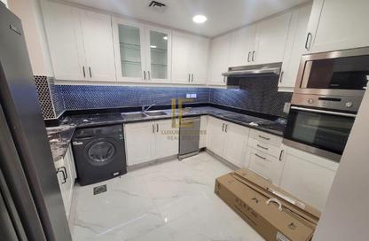 Apartment - 2 Bedrooms - 3 Bathrooms for sale in East Porto Drive - Porto Arabia - The Pearl Island - Doha