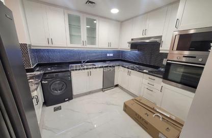 Apartment - 2 Bedrooms - 3 Bathrooms for sale in East Porto Drive - Porto Arabia - The Pearl Island - Doha Apartment - 2 Bedrooms - 3 Bathrooms for sale in East Porto Drive - Porto Arabia - The Pearl Island - Doha