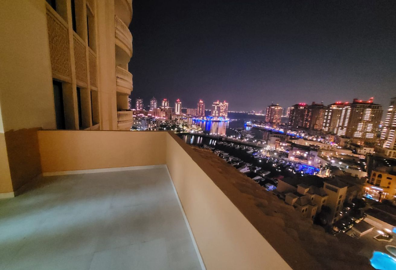 2 BHK nice  full mirina view big holl thumbnail 13