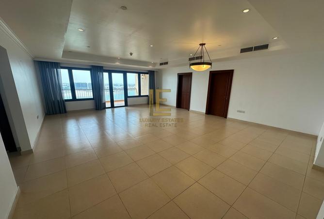 1004545 - Property Image 3