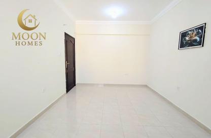 Apartment - 1 Bedroom - 2 Bathrooms for rent in Old Al Ghanim - Al Ghanim - Doha