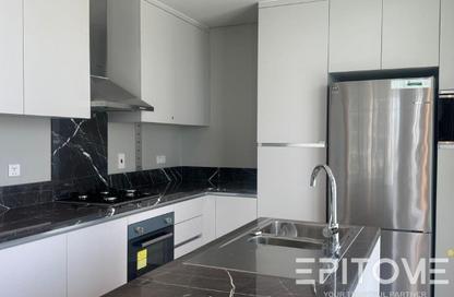 Apartment - 1 Bedroom - 2 Bathrooms for sale in Seef Lusail Tower 1 - Seef Lusail - Lusail City - Lusail