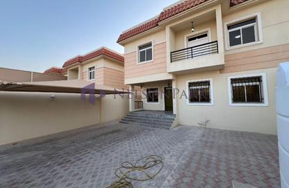 Apartment - 5 Bedrooms - 6 Bathrooms for rent in Al Markhiya Street - Al Markhiya - Doha
