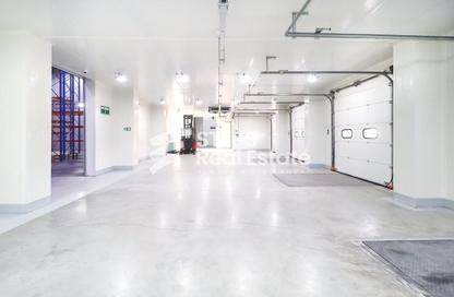 Warehouse - Studio - 1 Bathroom for rent in East Industrial Street - Birkat Al Awamer - Al Wakra