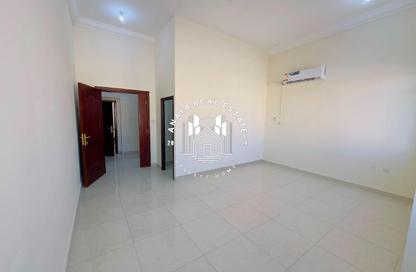 Villa - Studio - 1 Bathroom for rent in Bu Hamour Street - Abu Hamour - Doha