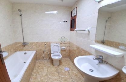 Apartment - 2 Bedrooms - 3 Bathrooms for rent in Muntazah 7 - Al Muntazah - Doha