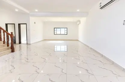 Villa - 4 Bedrooms - 4 Bathrooms for rent in Old Airport Road - Old Airport Road - Doha