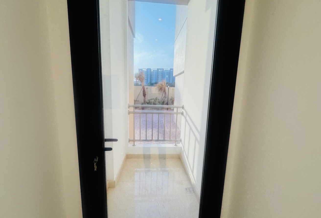 2 BHK UNFURNISHED APARTMENT FOR RENT | FOX HILLS, thumbnail 3
