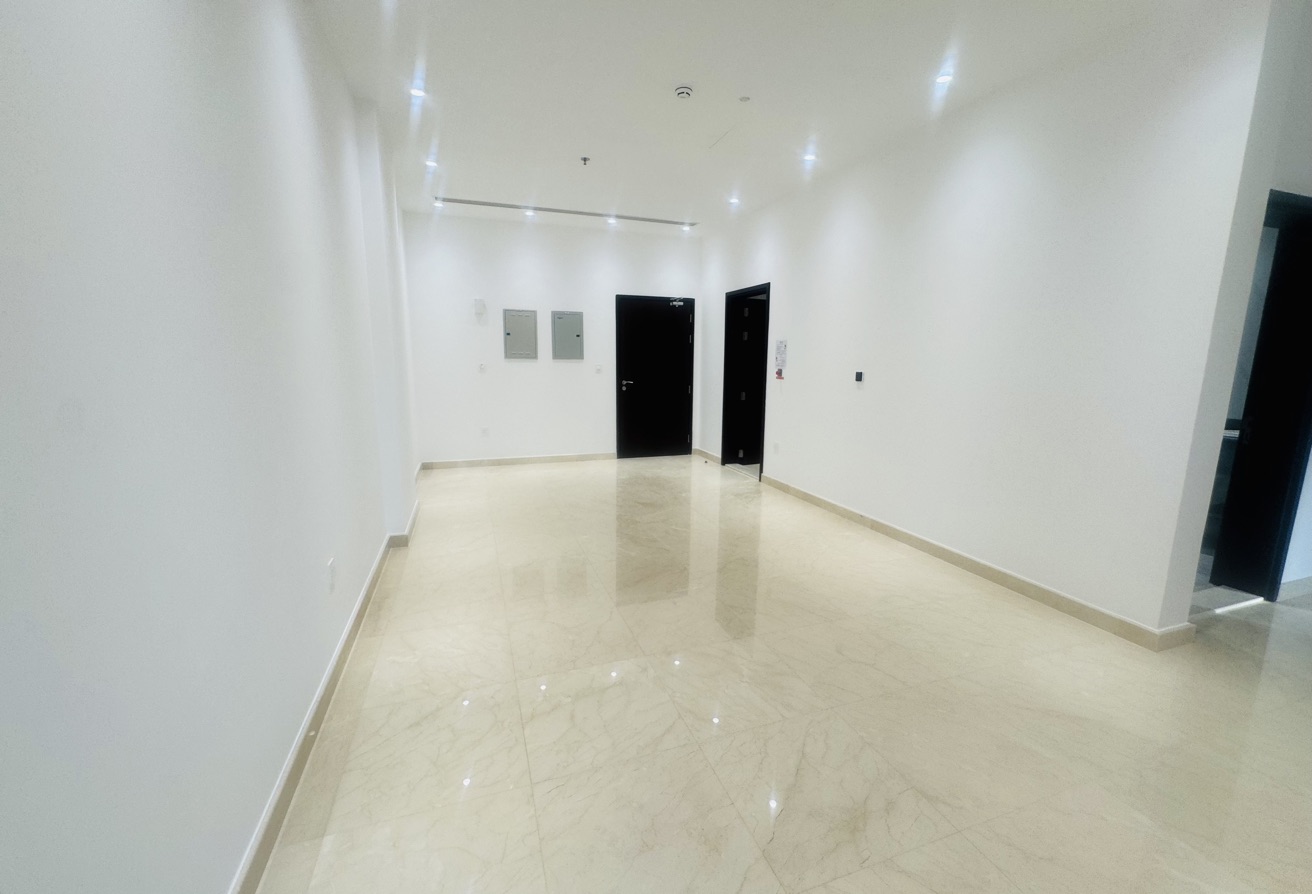 2 BHK UNFURNISHED APARTMENT FOR RENT | FOX HILLS, thumbnail 2