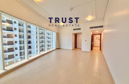 Apartment - 2 Bedrooms - 4 Bathrooms for rent in City Center Towers - West Bay - Doha