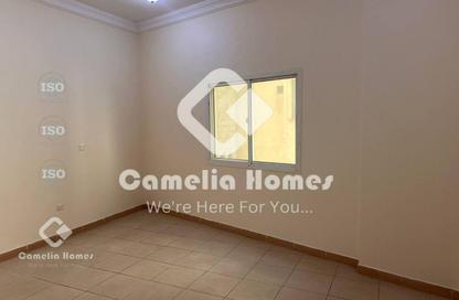 Apartment - 2 Bedrooms - 2 Bathrooms for rent in Fereej Bin Mahmoud North - Fereej Bin Mahmoud - Doha