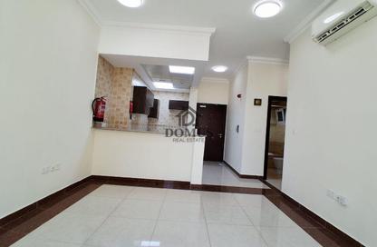 Apartment - 2 Bedrooms - 2 Bathrooms for rent in Thabit Bin Zaid Street - Al Mansoura - Doha