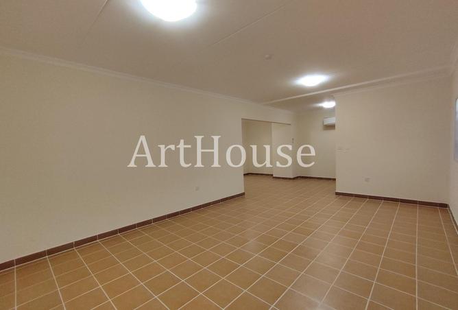 60110064 - Property Image 2