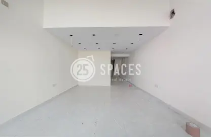 Retail - Studio - 1 Bathroom for rent in Street 871 - Al Duhail South - Al Duhail - Doha
