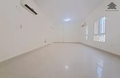 Apartment - 2 Bedrooms - 2 Bathrooms for rent in Al Sadd Road - Al Sadd - Doha