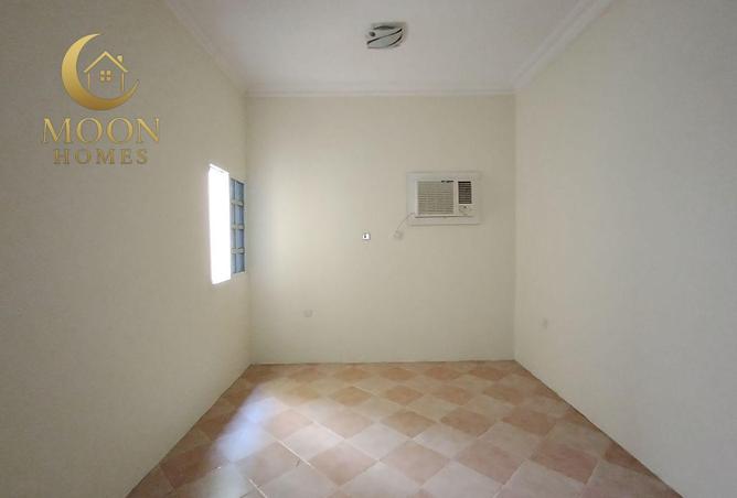 998873 - Property Image 3