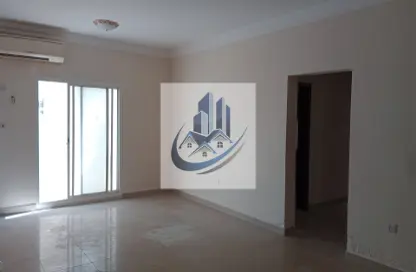 شقة - 2 غرف نوم - 2 حمامات للايجار في منتزه 13 - المنتزه - الدوحة