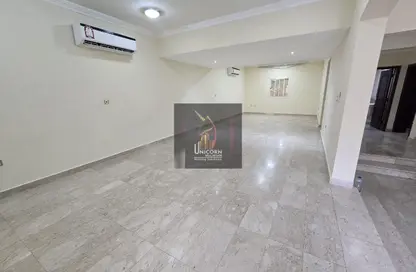 فيلا - 4 غرف نوم - 5 حمامات للايجار في السودان - السودان - الدوحة