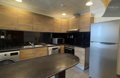 Apartment - 2 Bedrooms - 3 Bathrooms for rent in West Bay Tower - West Bay - West Bay - Doha