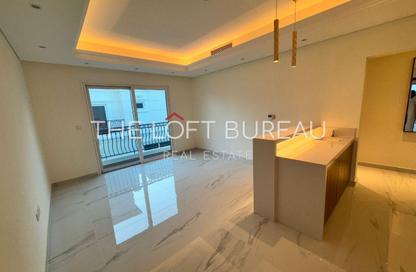Villa - 6 Bedrooms - 7 Bathrooms for rent in Floresta Gardens - Floresta Gardens - The Pearl Island - Doha
