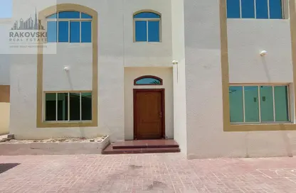 Villa - 5 Bedrooms - 4 Bathrooms for rent in Al Gharrafa - Al Gharrafa - Doha