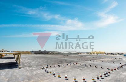 قطعة أرض - استوديو للايجار في شارع الصناعية الشرقي - بركة العوامر - الوكرة
