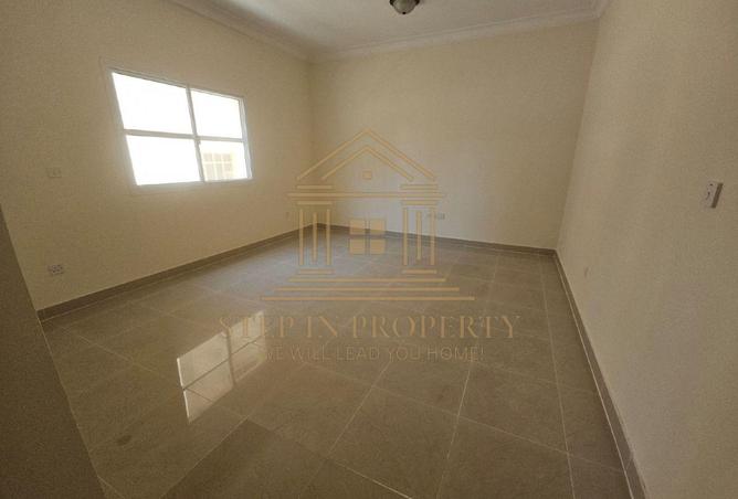 58043786 - Property Image 2