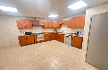 Apartment - 3 Bedrooms - 3 Bathrooms for rent in West Porto Drive - Porto Arabia - The Pearl Island - Doha