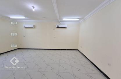 Villa - 5 Bedrooms - 4 Bathrooms for rent in Ain Khaled Villas - Ain Khaled - Doha