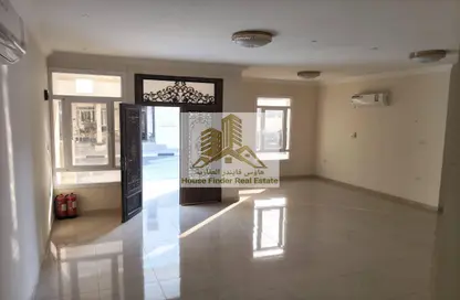 Compound - 4 Bedrooms - 2 Bathrooms for rent in Ain Khaled - Doha Compound - 4 Bedrooms - 2 Bathrooms for rent in Ain Khaled - Doha